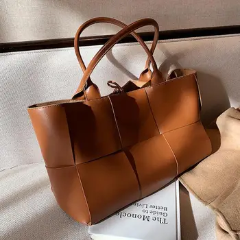 Луксозна Марка Голяма плетени чанти-тоут 2021, Модни Нова Висококачествена Дамска Дизайнерска чанта От Изкуствена Кожа, Вместительные Чанти За рамо