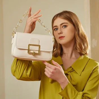 Дамска чанта диагонално малка чанта 2021 дизайнерска чанта на рамото модерна нова точкова бяла мека кожена чанта от изкуствена кожа чанта-месинджър