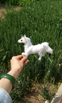 имитативната играчка-модел еднорог, полиетилен и кожа 18x16 см, на бял кон, играчка-еднорог, подарък за декорация на дома 1186